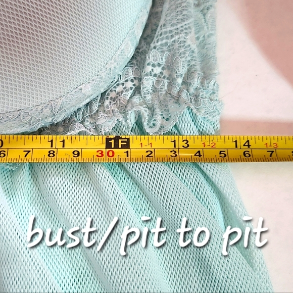 Vintage Lingerie - Picture 10 of 11